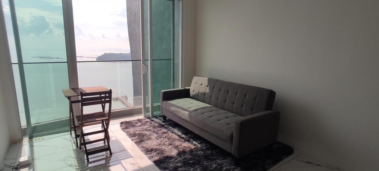 Infinite Seaview With Penang Bridge Suite With Sunrise Up To 11 Person Bayan Lepas Ngoại thất bức ảnh