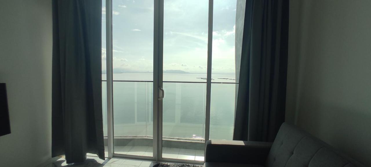 Infinite Seaview With Penang Bridge Suite With Sunrise Up To 11 Person Bayan Lepas Ngoại thất bức ảnh