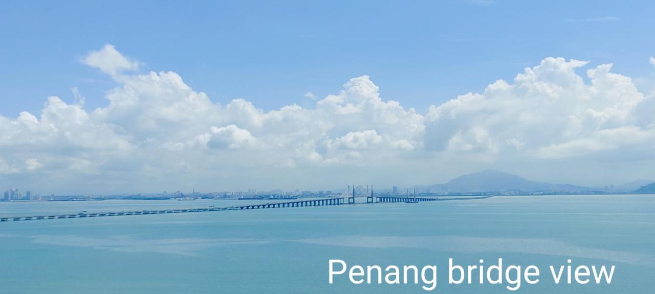 Infinite Seaview With Penang Bridge Suite With Sunrise Up To 11 Person Bayan Lepas Ngoại thất bức ảnh