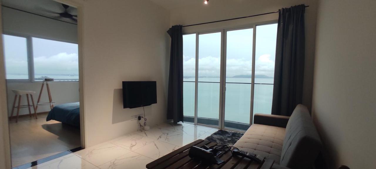 Infinite Seaview With Penang Bridge Suite With Sunrise Up To 11 Person Bayan Lepas Ngoại thất bức ảnh