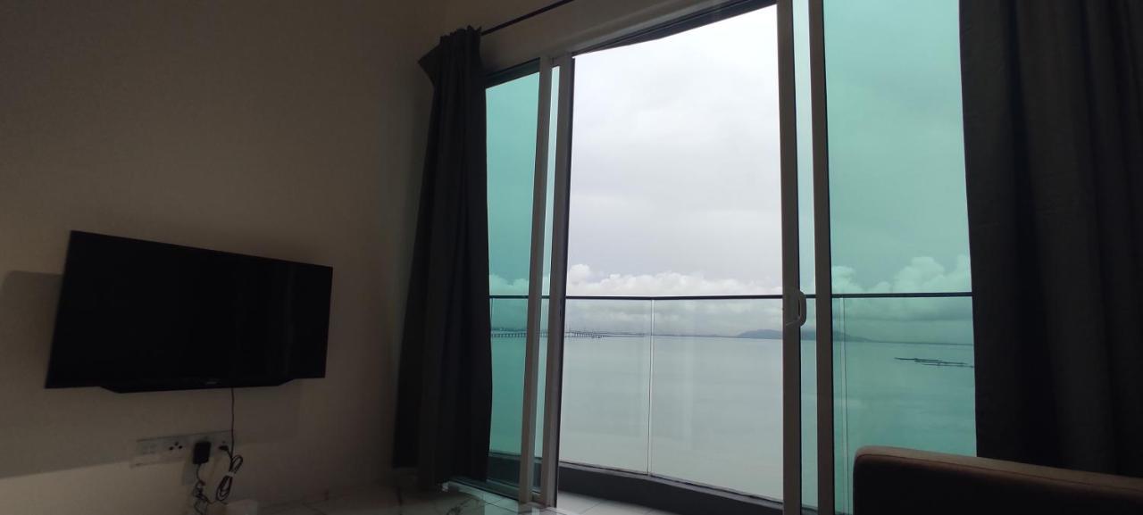 Infinite Seaview With Penang Bridge Suite With Sunrise Up To 11 Person Bayan Lepas Ngoại thất bức ảnh