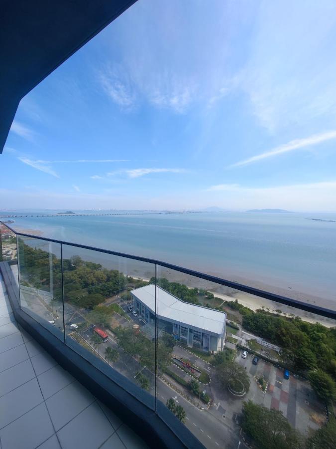 Infinite Seaview With Penang Bridge Suite With Sunrise Up To 11 Person Bayan Lepas Ngoại thất bức ảnh