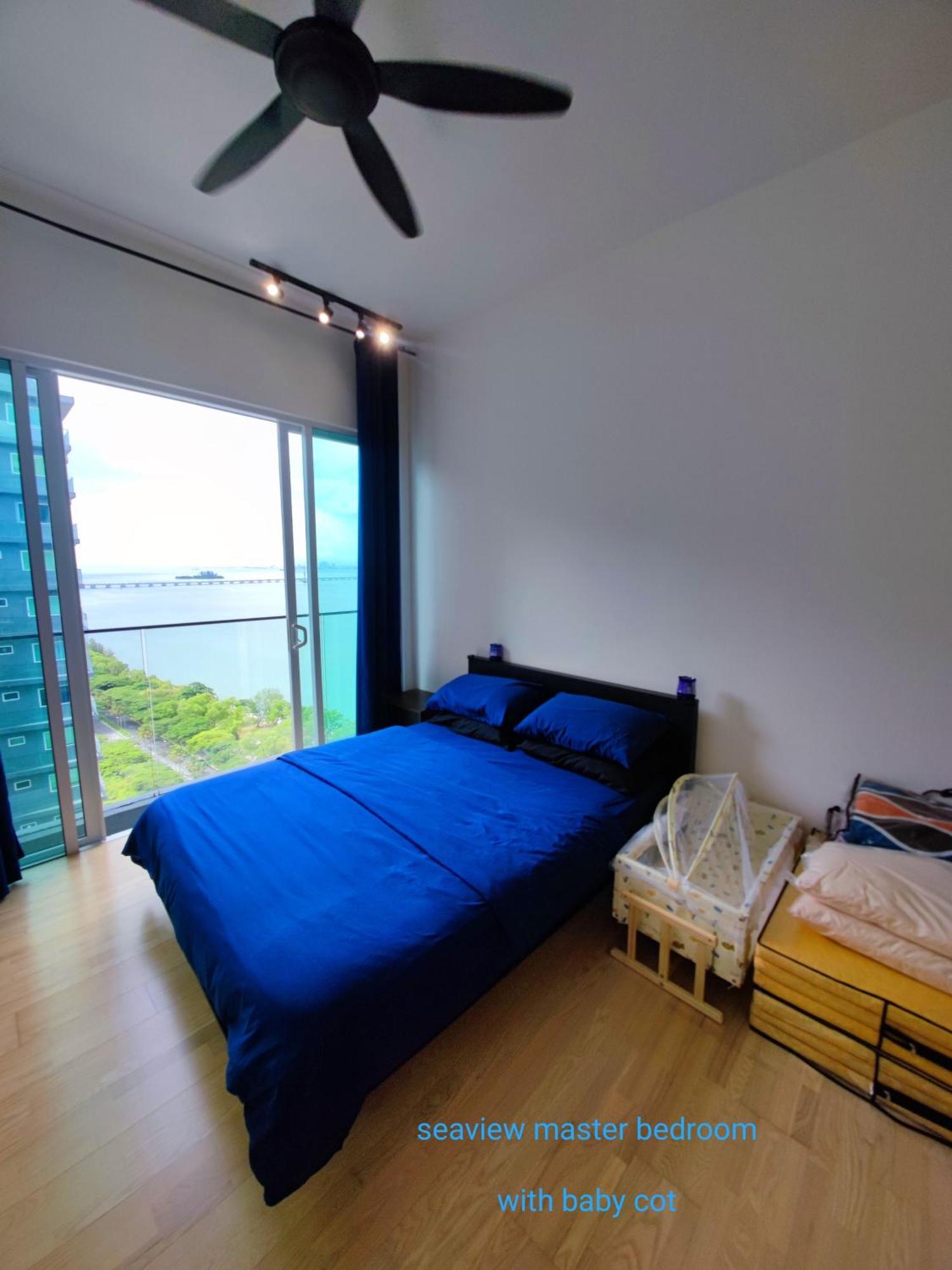 Infinite Seaview With Penang Bridge Suite With Sunrise Up To 11 Person Bayan Lepas Ngoại thất bức ảnh